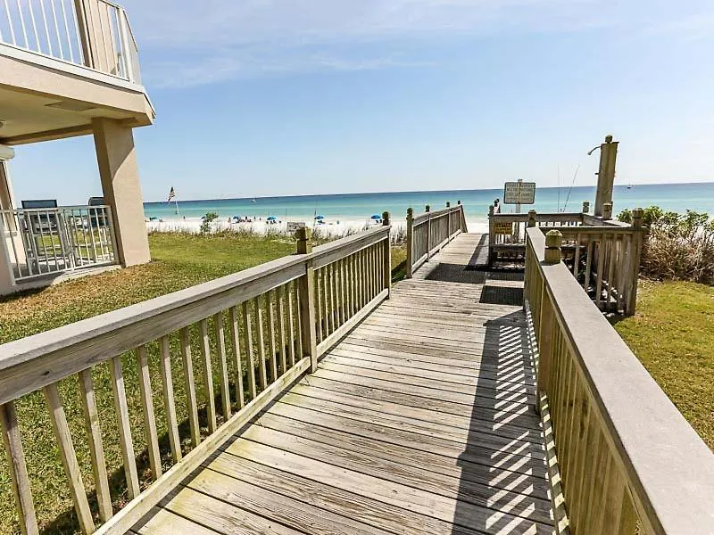 Beautiful Home In Destin With Outdoor Swimming Pool And 3 Bedrooms
